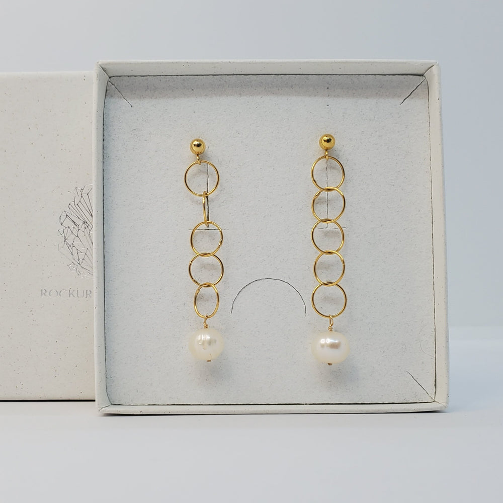 Mizuki Earrings | Pearl | Gold